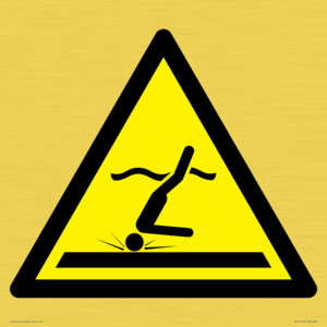 W048 Warning: Shallow water (diving)